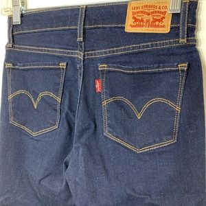 EUC‎ Levi’s 712 Slim 5 Pocket Style Jeans Size 24